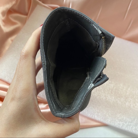 UO Gray Heeled Boots 6.5 - Picture 7 of 9